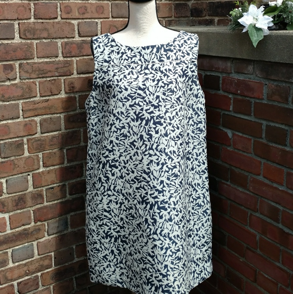 Blue flower print dress